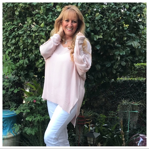 Smashing the Crazies! Blush Hi Lo Sweater - Picture 6 of 8